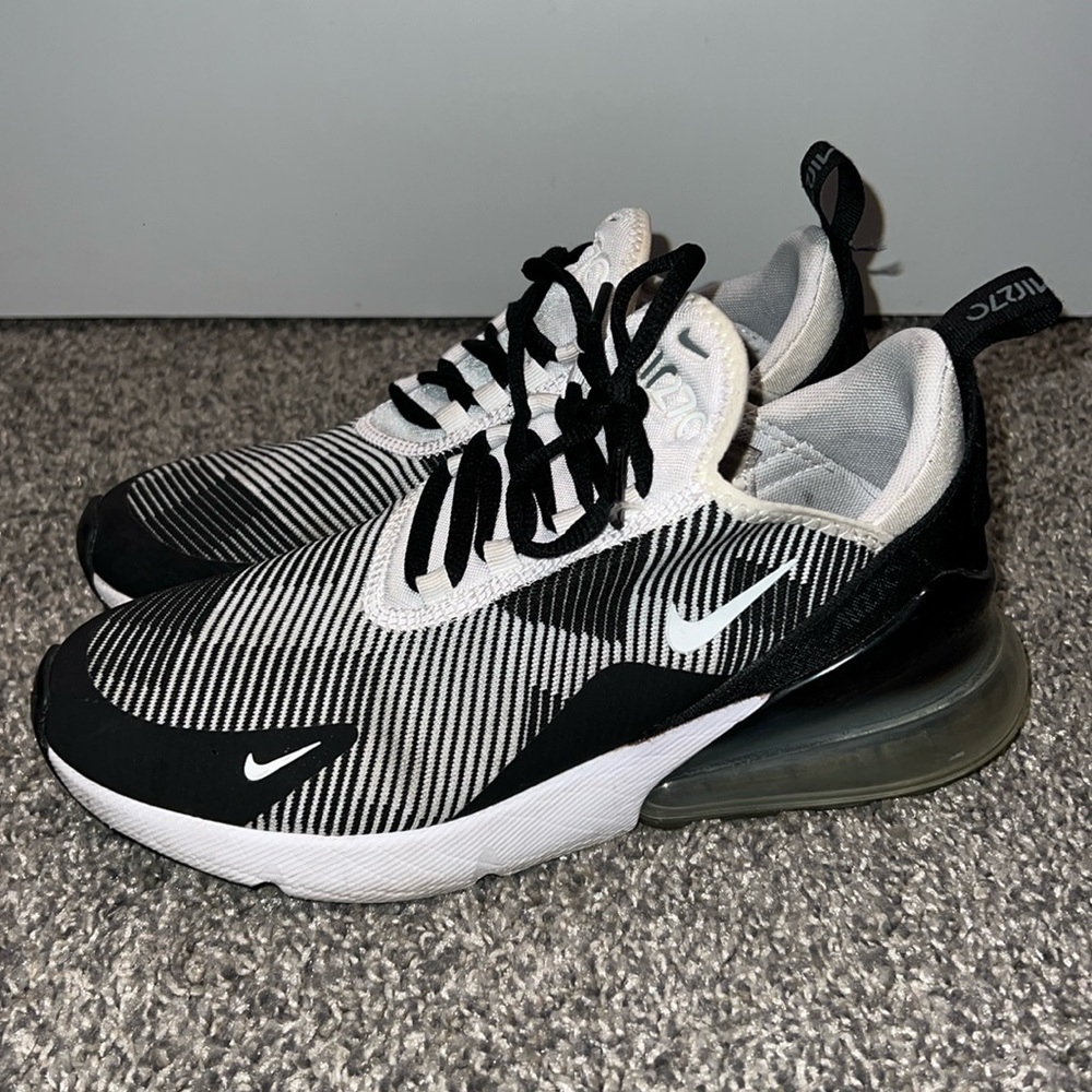 Nike Air Max 270